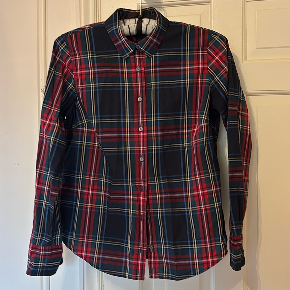 Size 8 Women’s Jcrew button-down shirt, Holiday Plaid!